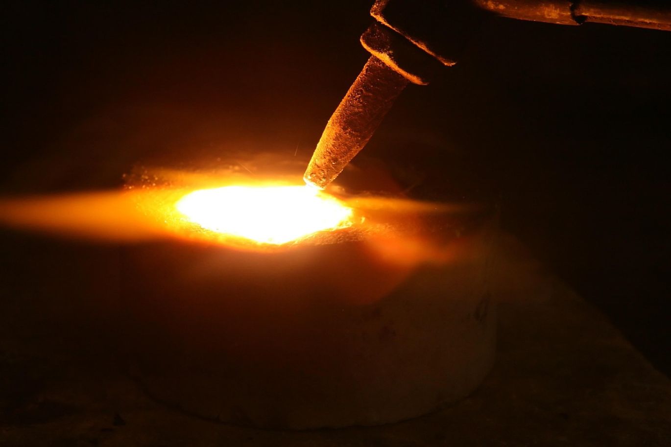 Brass High Gold Jewellery Manufacturers - Summit Gold Resources supplies premium raw materials for luxury jewellery production.