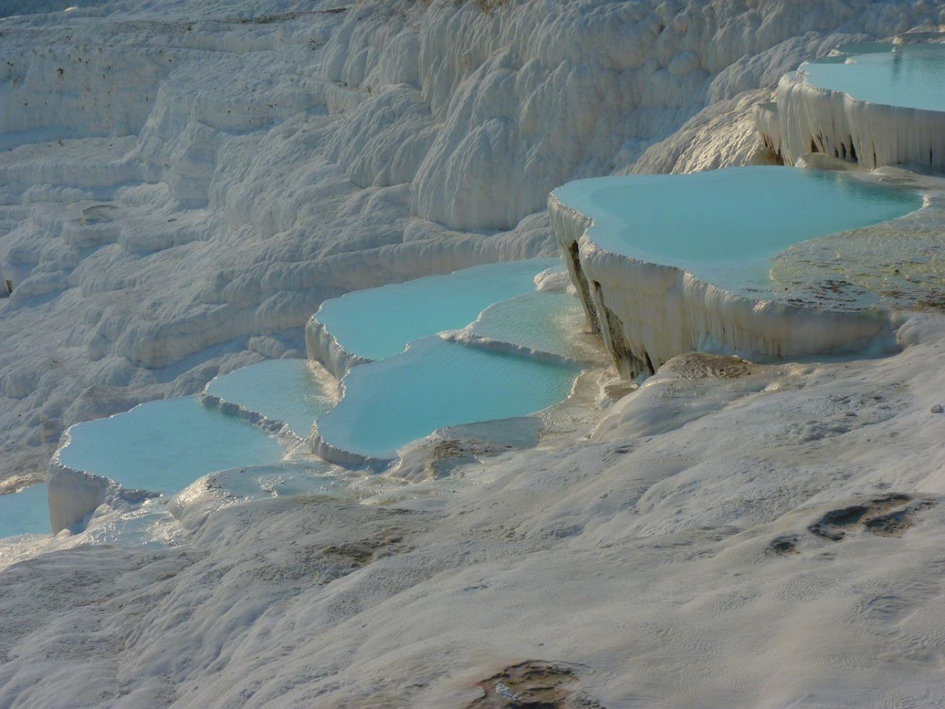 Bulk supply of Calcium Carbonate minerals from Kenya by Summit Gold Resources, leading Calcium Carbonate Suppliers.