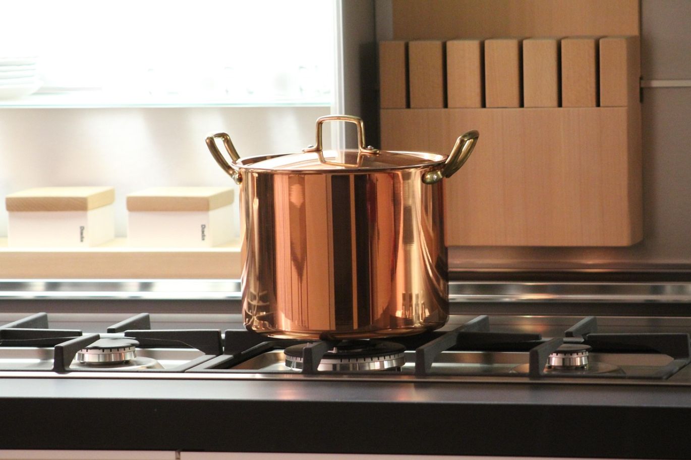 Industrial copper metal cathodes, supplied by Summit Gold Resources, a leading Copper Metal Supplier.