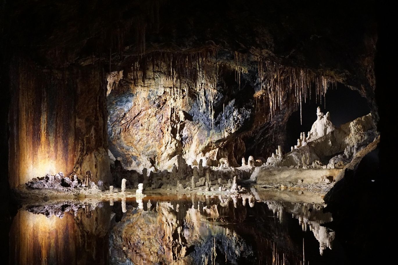 Gold Mining Stocks List: Overview of a gold mine in Kenya with Summit Gold Resources insights