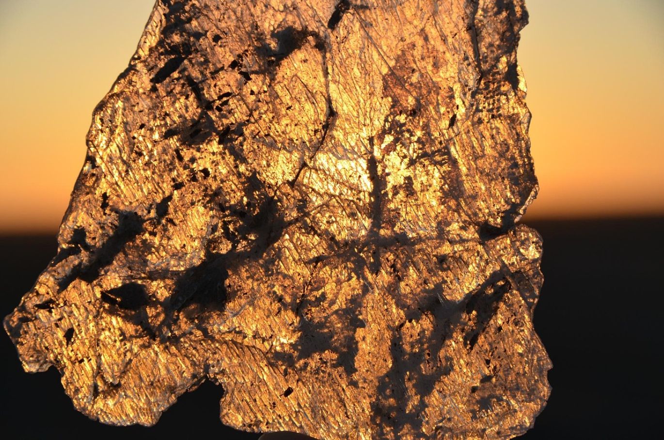High-quality gypsum mineral rock formation from a quarry in Kenya, supplied by Summit Gold Resources.
