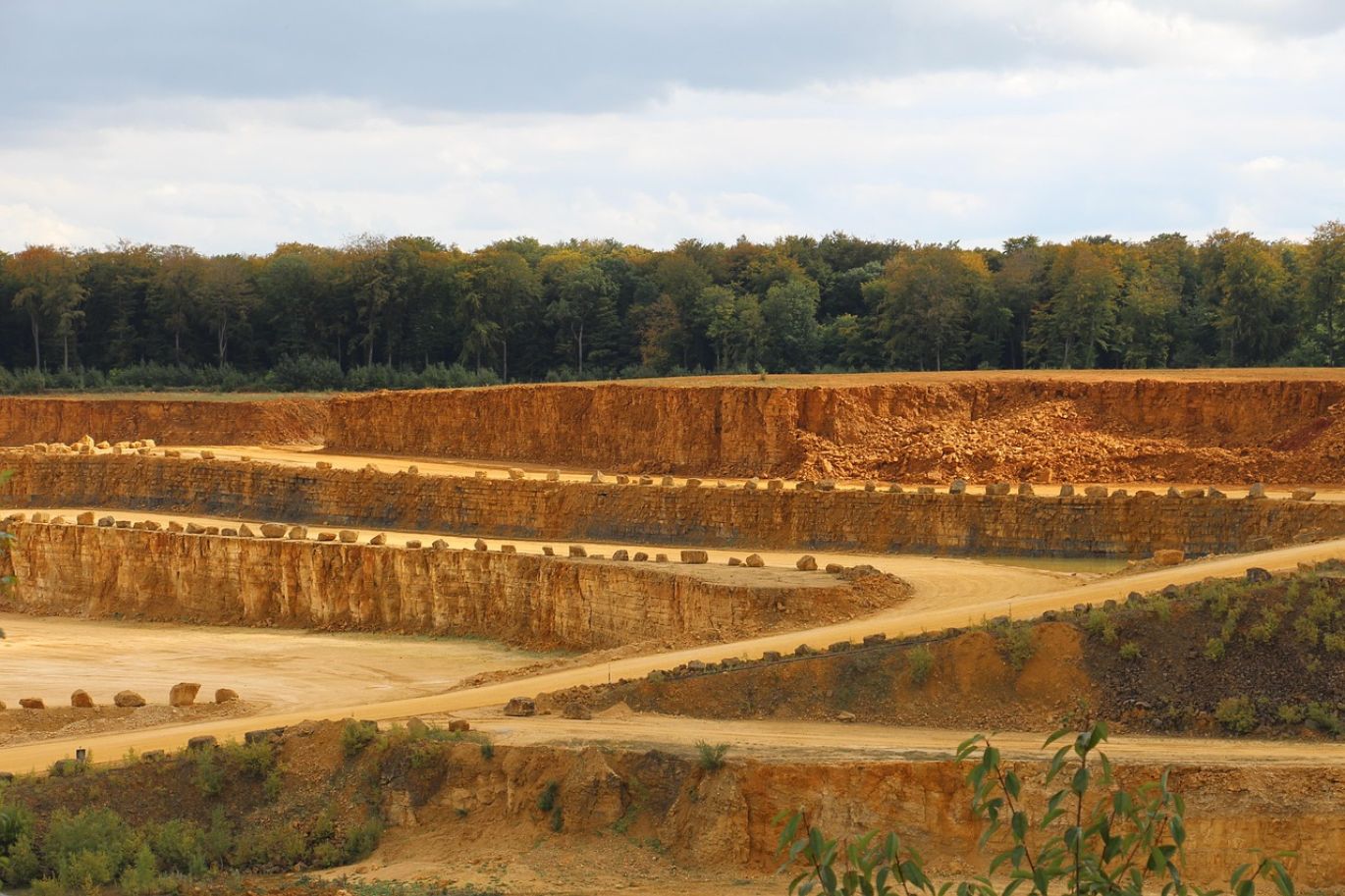High-quality kaolin mineral being supplied by Summit Gold Resources, trusted Kaolin Suppliers in Kenya.