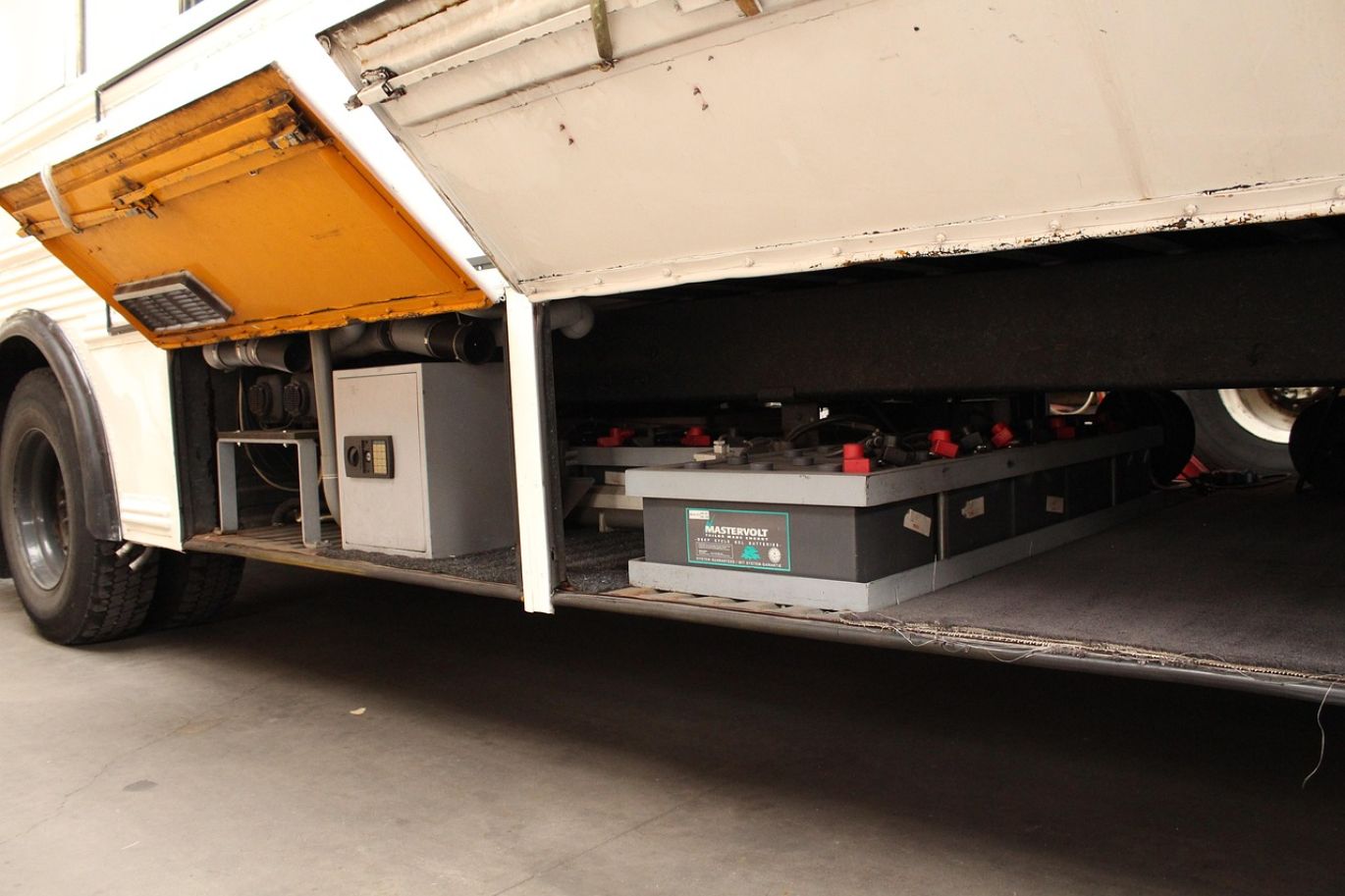 Minerals essential for Lithium Ion Manufacturing Companies, including cobalt, coltan, and lithium, supplied by Summit Gold Resources.