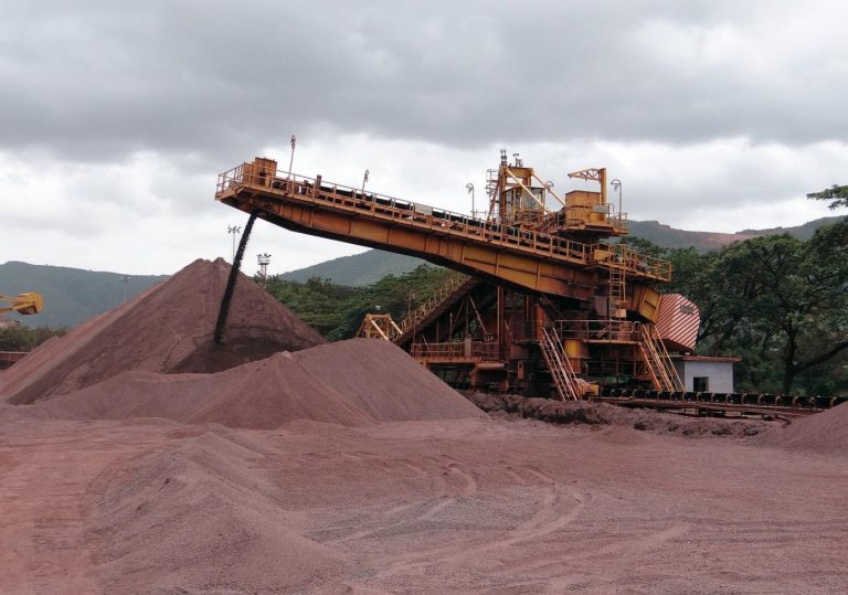 High purity Mineral Tio2 powder for industrial applications, sourced from Kenya.