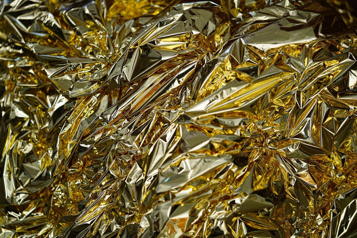 Monex Live Gold And Silver Prices displayed on a market chart