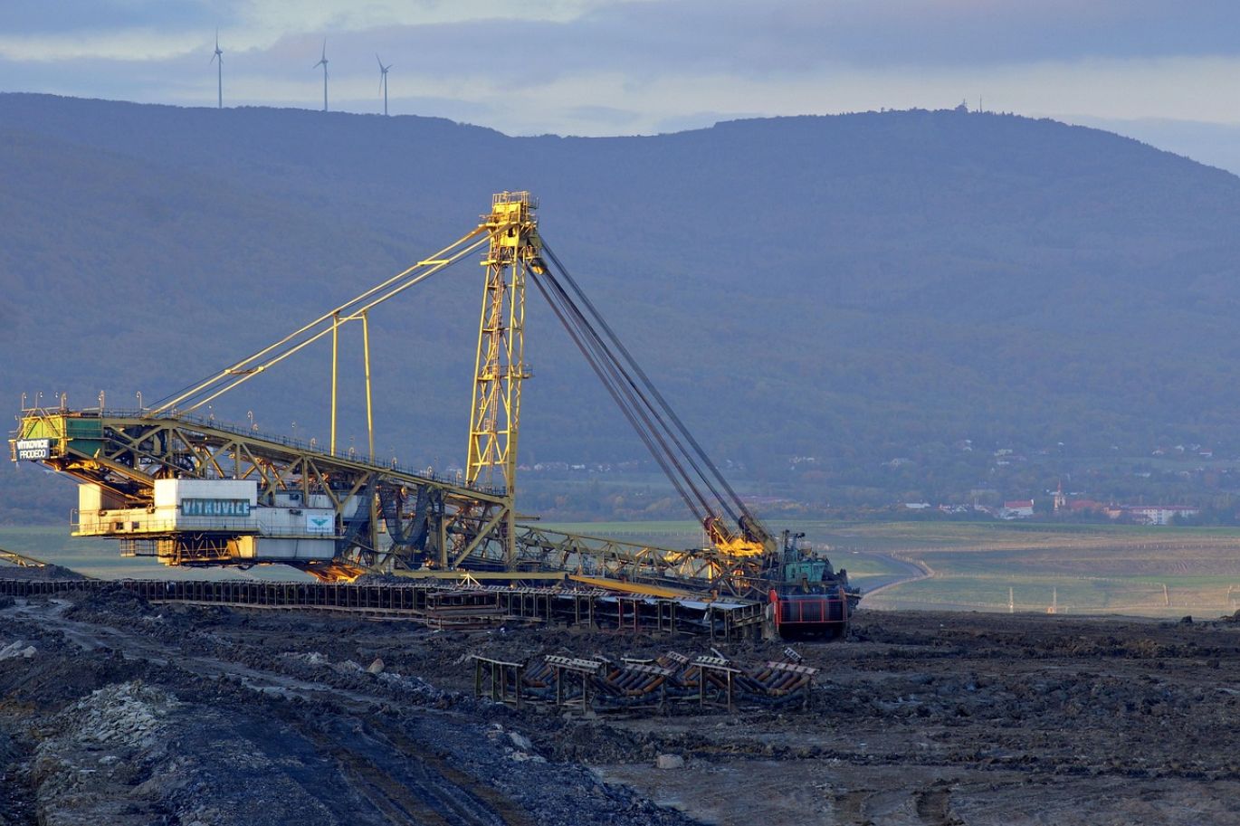 Top Mining Stocks Asx: Diverse strategic minerals sourced from Kenya by Summit Gold Resources