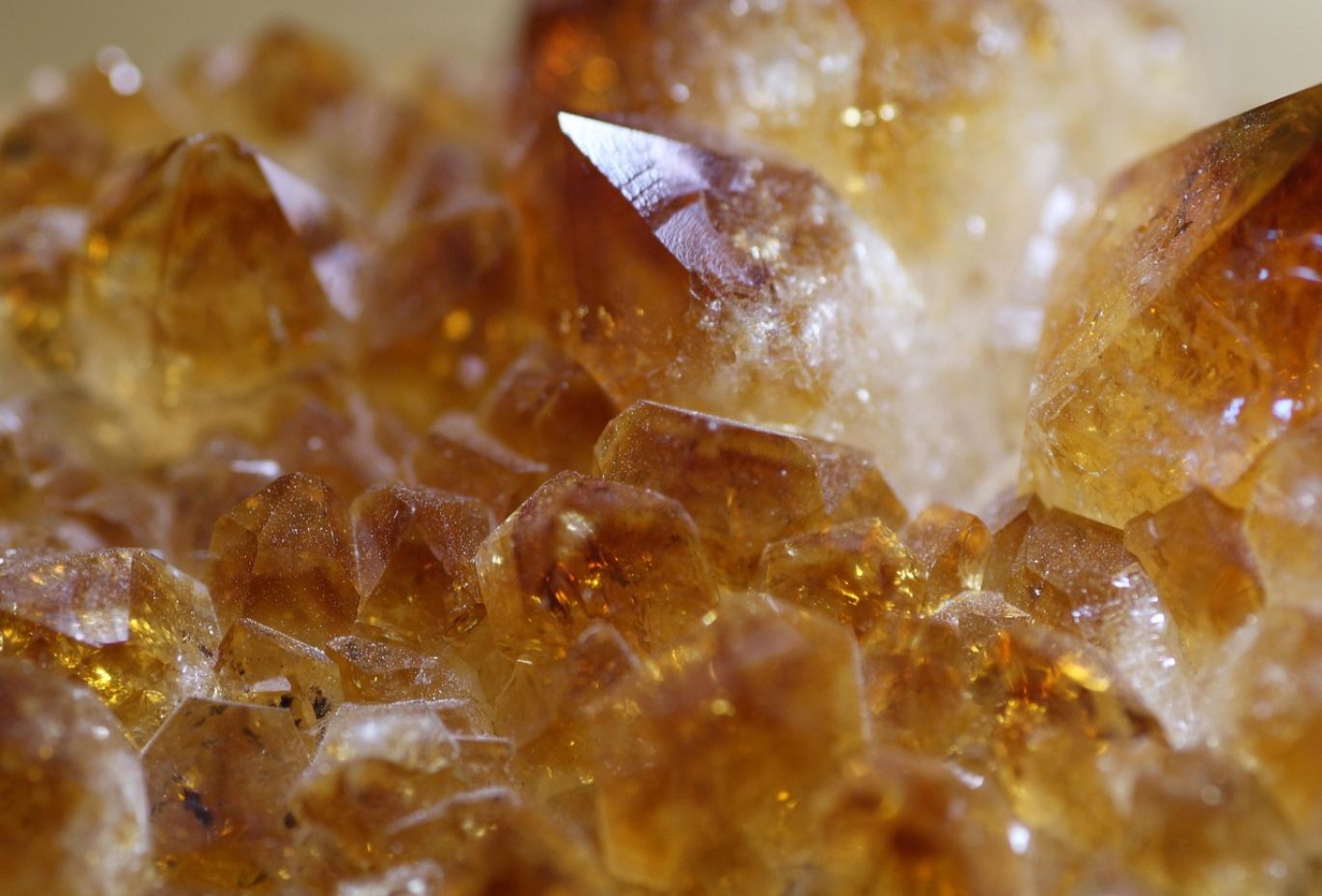 Wollastonite Suppliers - High-quality industrial mineral sourced by Summit Gold Resources in Kenya for global manufacturers.